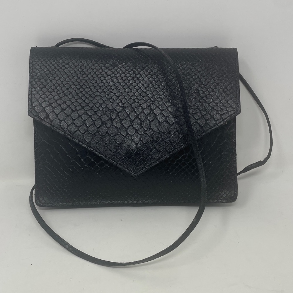 Mundi Reptile Embossed Mini Envelope Crossbody🖤